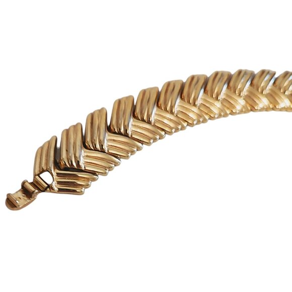 1960s True Vintage Gold Tone Thin Link Bracelet By Crown Trifari Designer - Picture 2 of 4